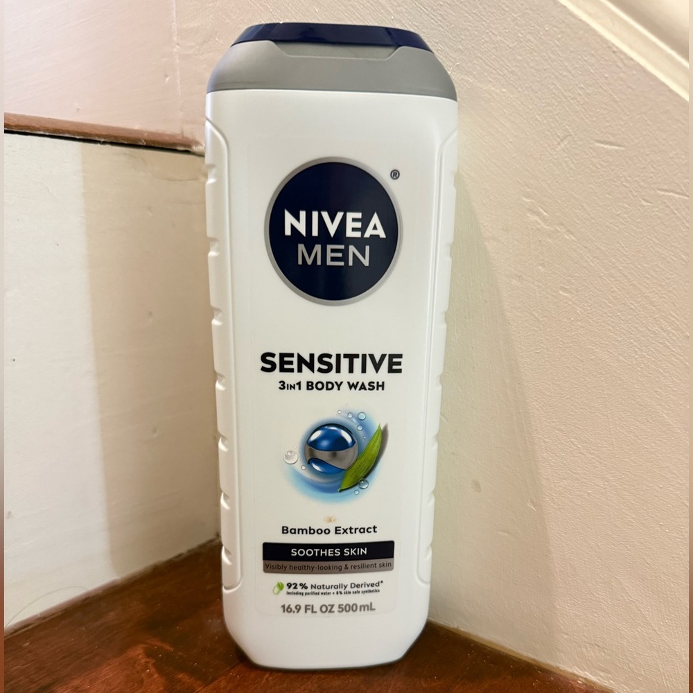 NWT Nivea Men Sensitive 3-in-1 Body Wash